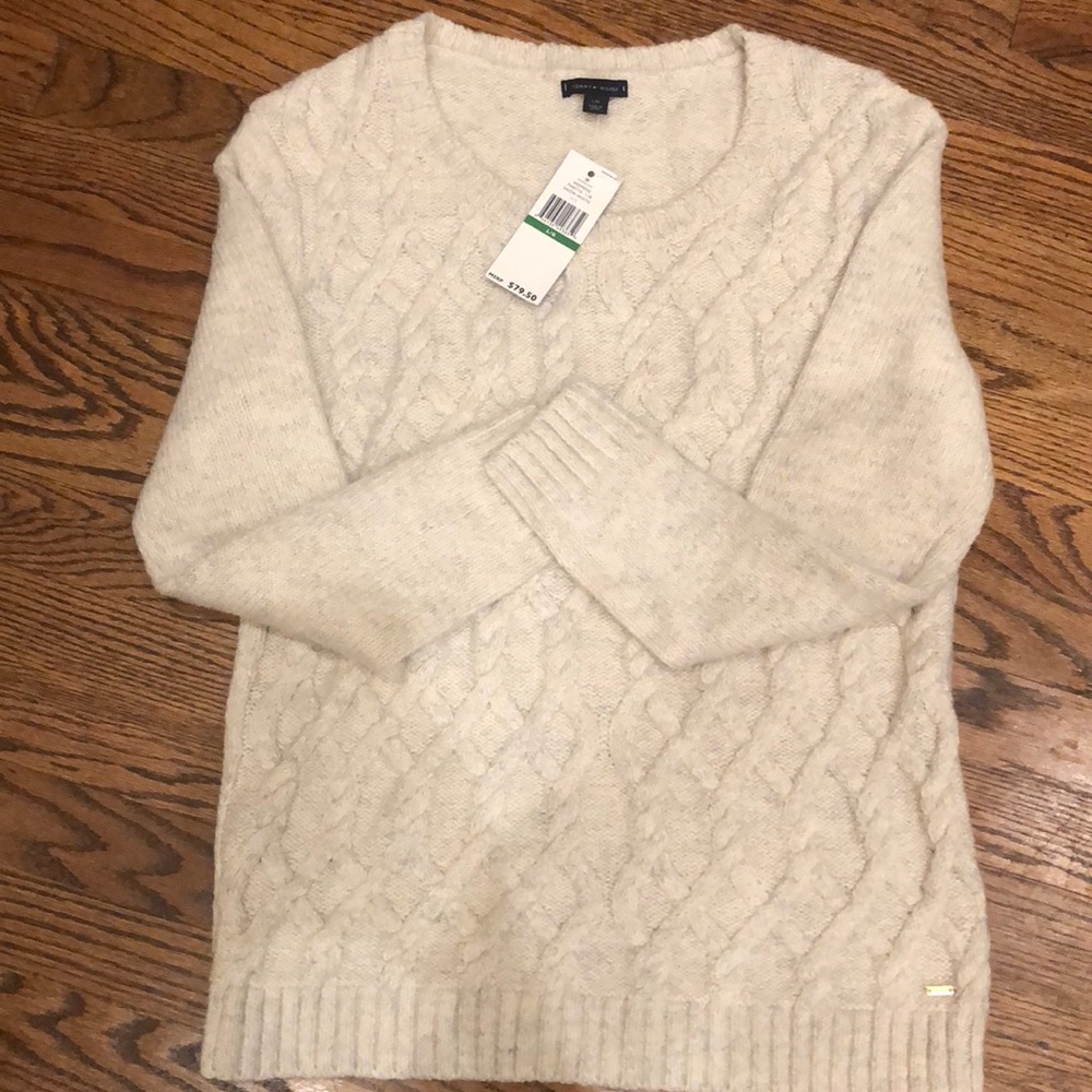 Tommy Hilfiger sweater